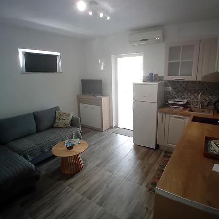 Apartmani Vrzic Baška Екстериор снимка