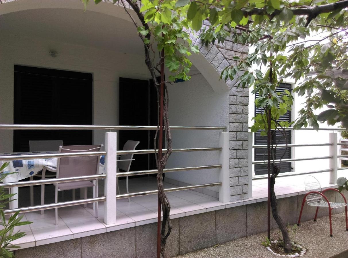 Apartmani Vrzic Baška Екстериор снимка